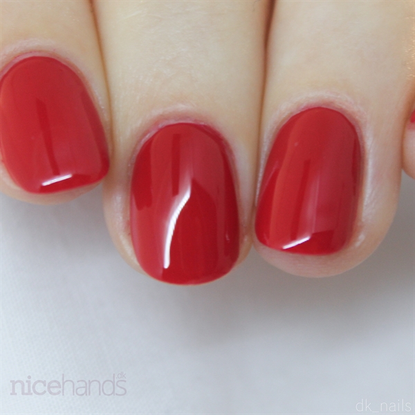 905 Béatrice, Moyra Gel look Neglelak